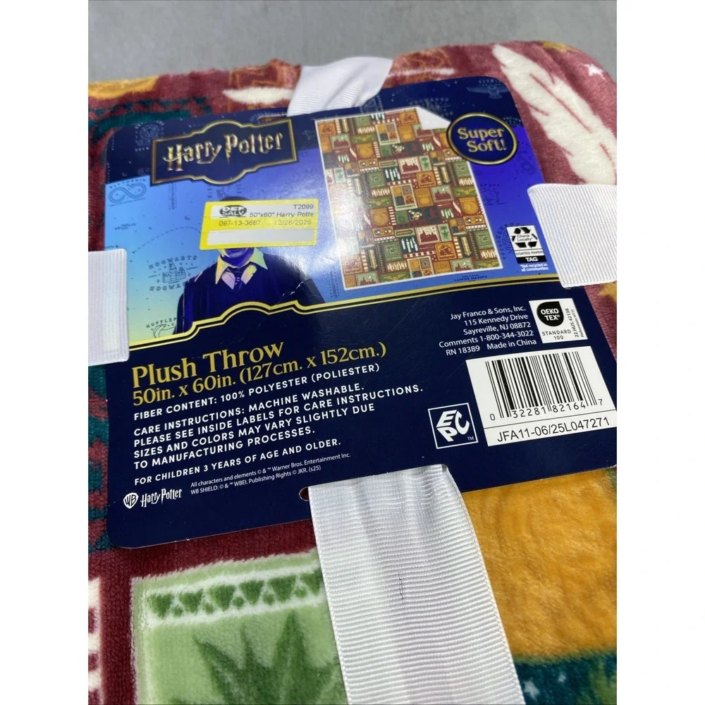 Harry Potter Plush Throw Blanket Hogwarts 50x 60 Super Soft Machine Washable NEW